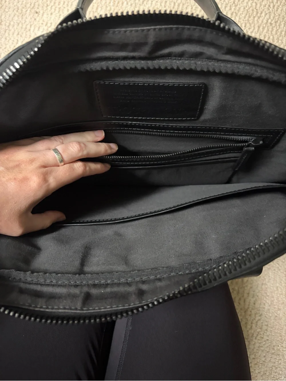 Troubadour 100% Leather Briefcase, GORGEOUS